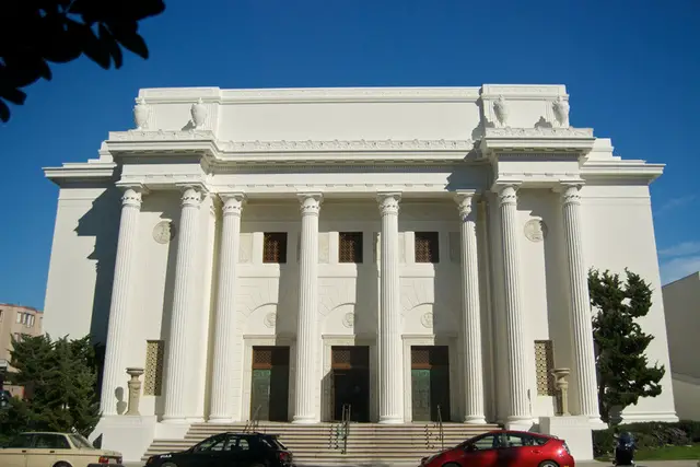 Headquarters of Internet Archive, located in the former Fourth Church of Christ, Scientist, a neoclassic building with Greek columns on Funston Avenue, in Richmond District, San Francisco, California