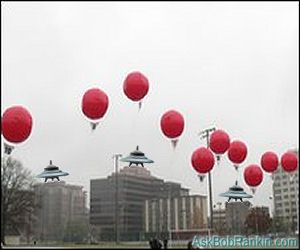 red balloons